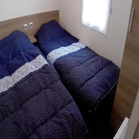 Mobile - 3 Beds - Family Pools *