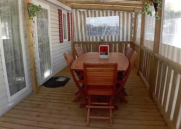 Mobile - 3 Beds - Family Pools 度假居 *